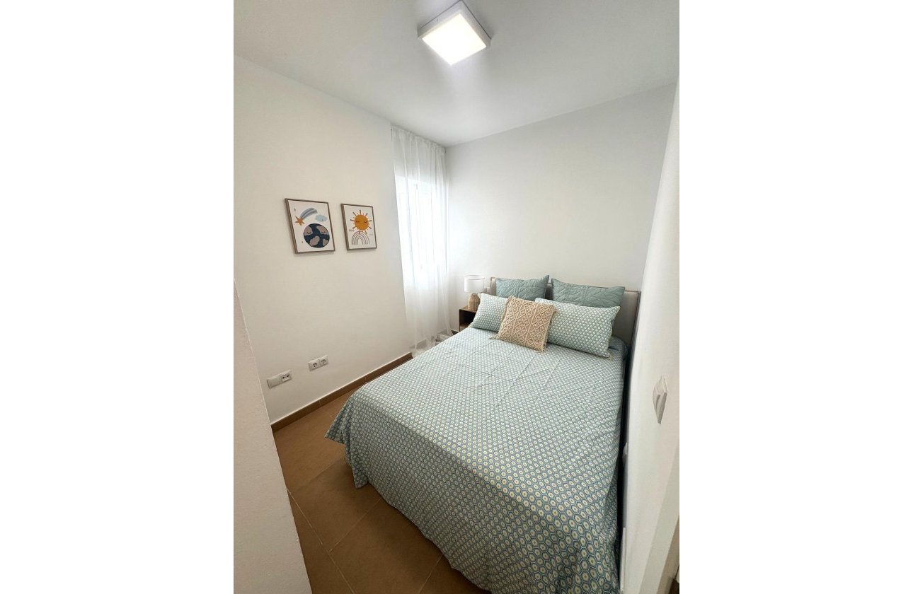 Herverkoop - Appartement -
Torrevieja - Centro - Muelle Pesquero