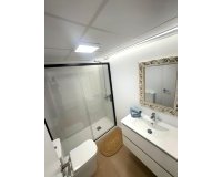 Herverkoop - Appartement -
Torrevieja - Centro - Muelle Pesquero