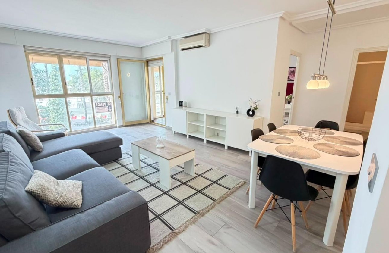 Herverkoop - Appartement -
Torrevieja - Centro - Muelle Pesquero
