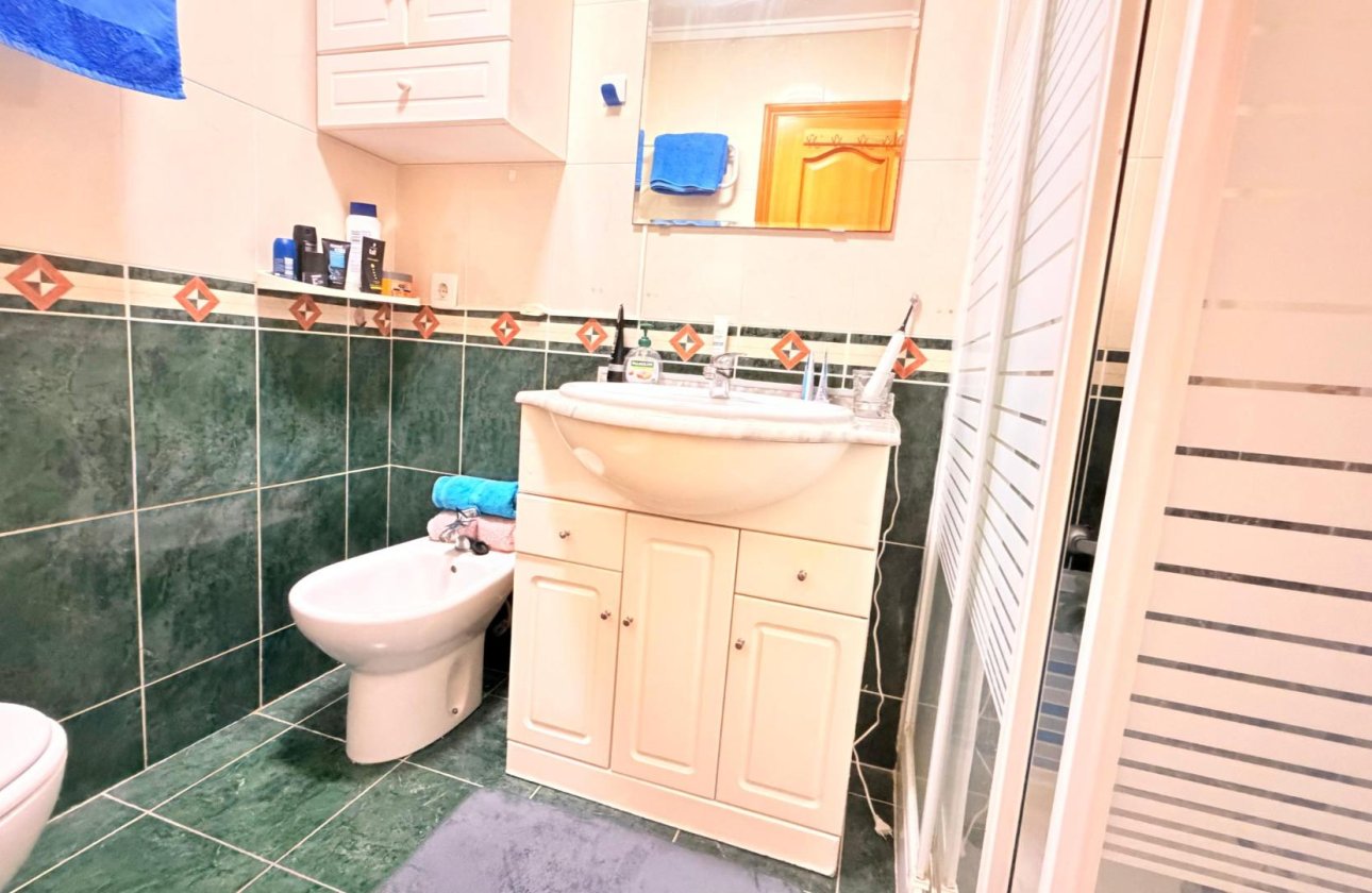 Herverkoop - Appartement -
Torrevieja - Centro - Muelle Pesquero