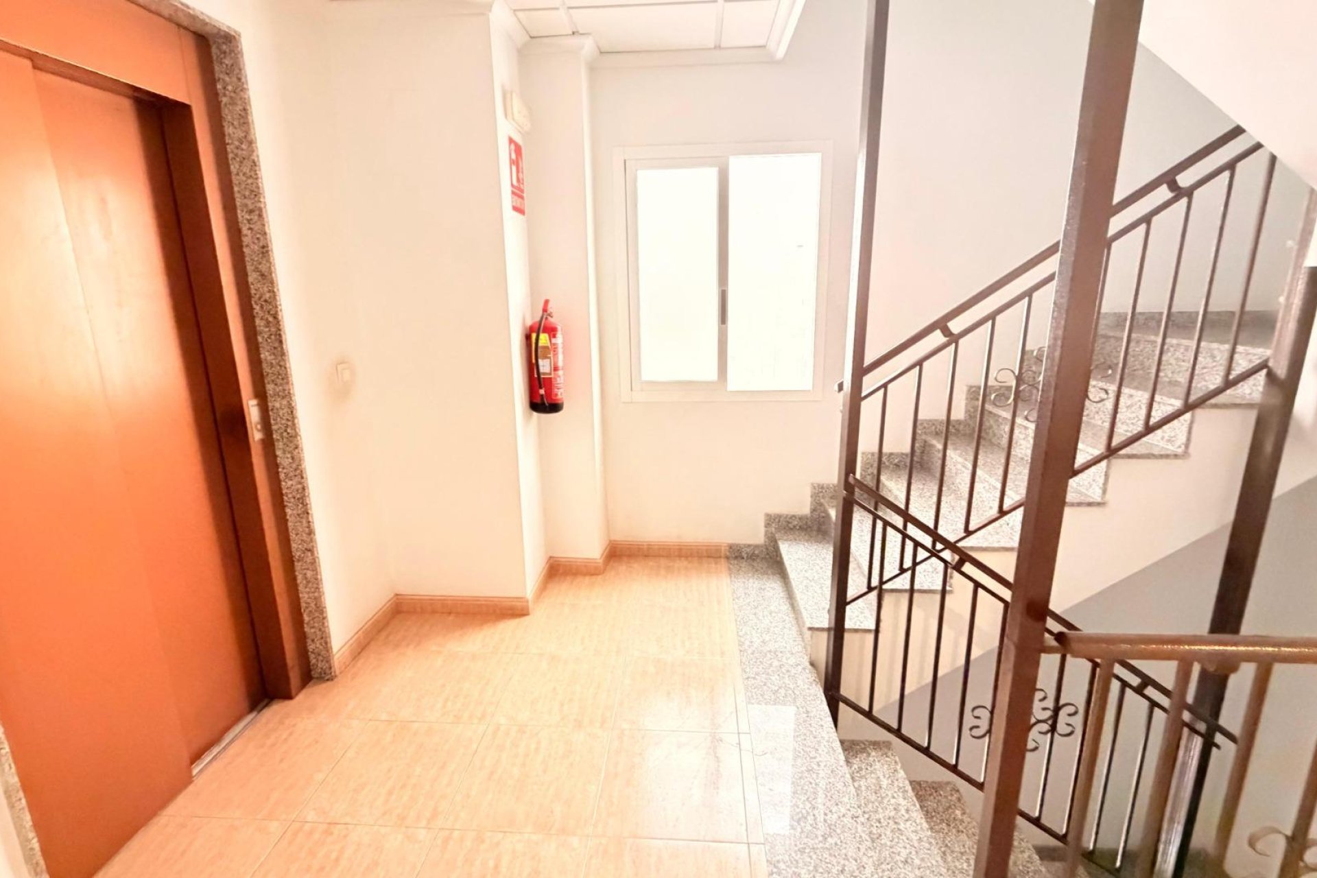 Herverkoop - Appartement -
Torrevieja - Centro - Muelle Pesquero