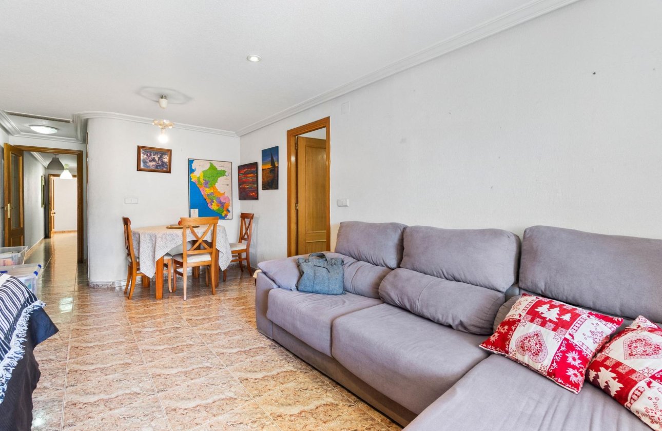 Herverkoop - Appartement -
Torrevieja - Centro