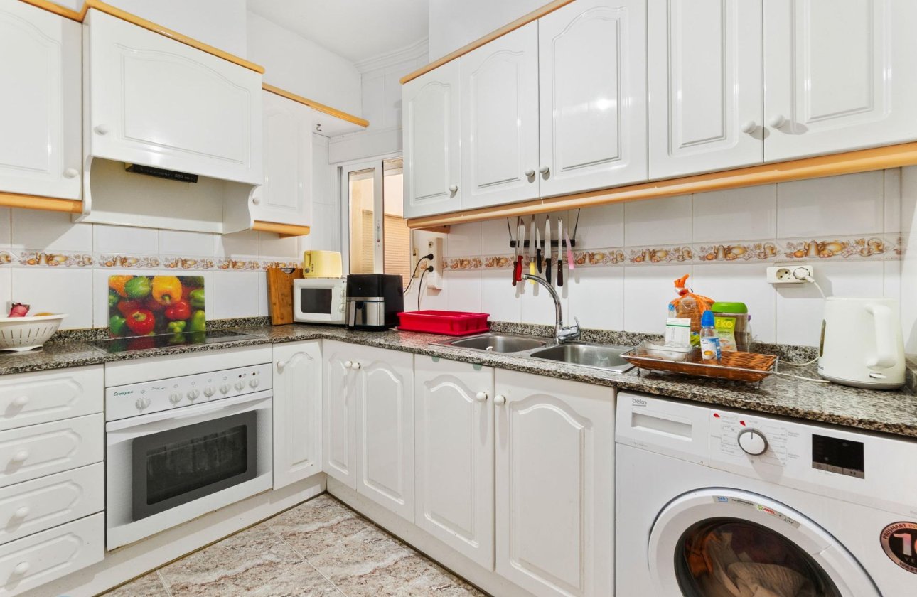 Herverkoop - Appartement -
Torrevieja - Centro