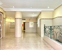 Herverkoop - Appartement -
Torrevieja - Centro