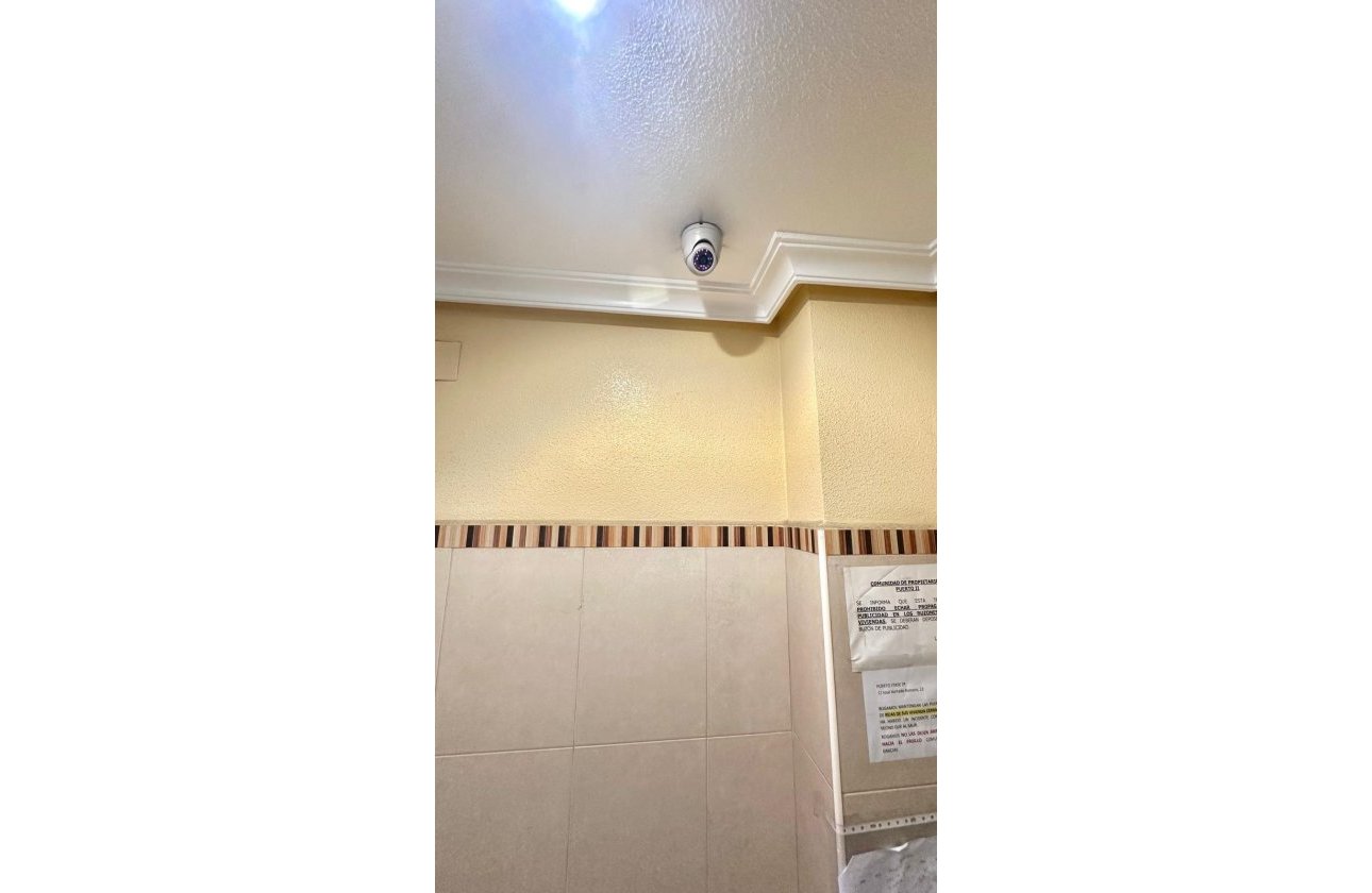 Herverkoop - Appartement -
Torrevieja - Centro