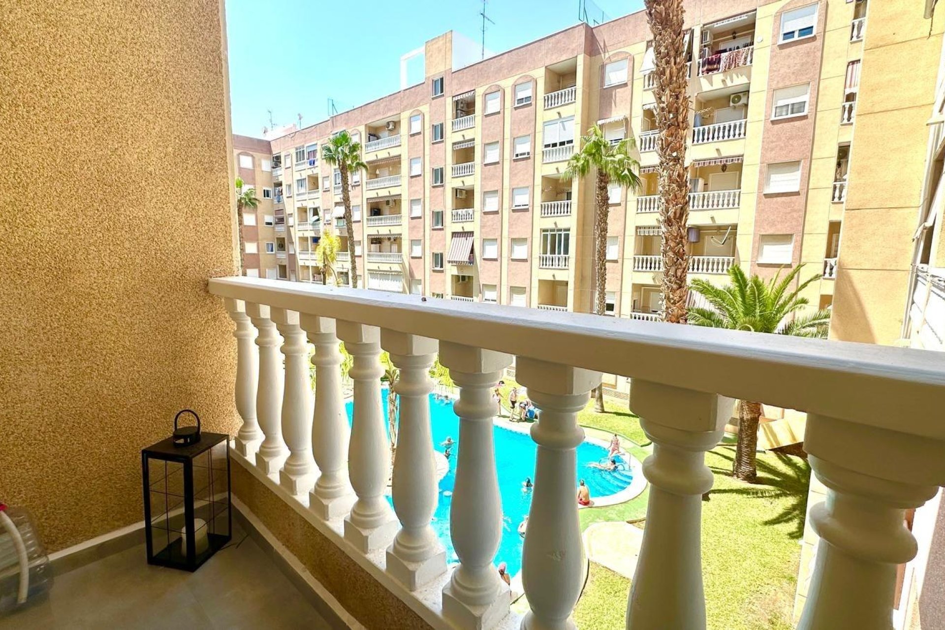 Herverkoop - Appartement -
Torrevieja - Centro