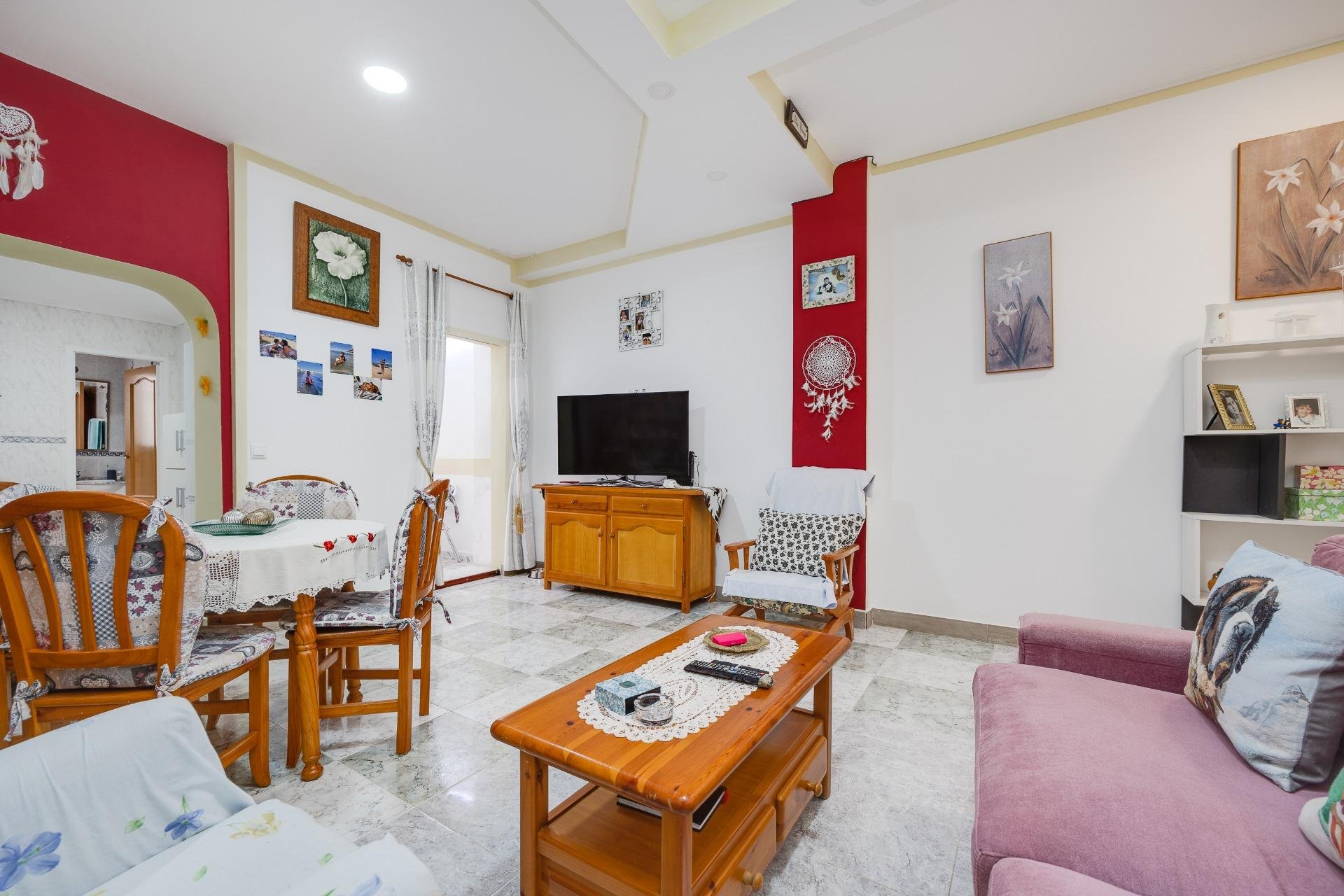 Herverkoop - Appartement -
Torrevieja - Centro