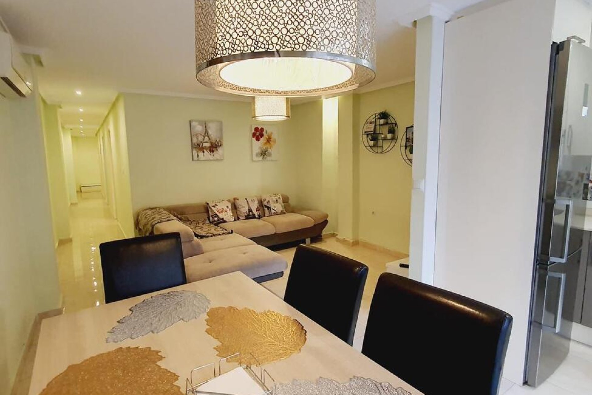 Herverkoop - Appartement -
Torrevieja - Centro