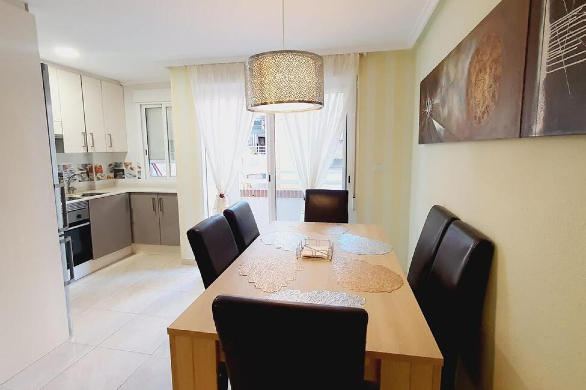 Herverkoop - Appartement -
Torrevieja - Centro