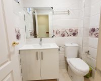 Herverkoop - Appartement -
Torrevieja - Centro