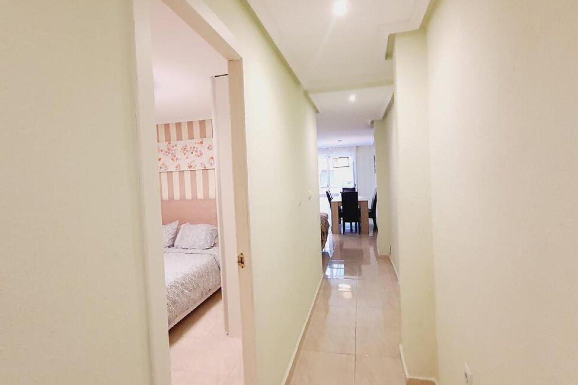 Herverkoop - Appartement -
Torrevieja - Centro