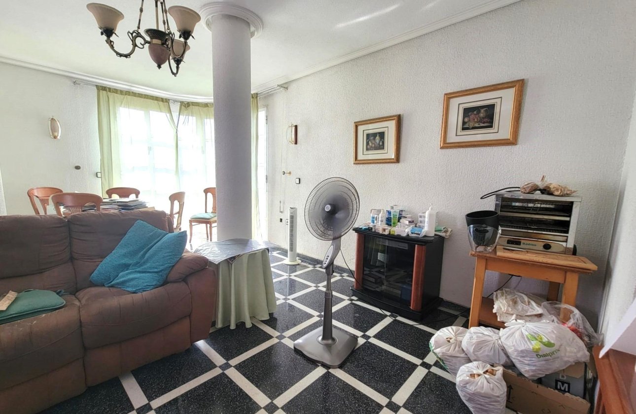 Herverkoop - Appartement -
Torrevieja - Centro