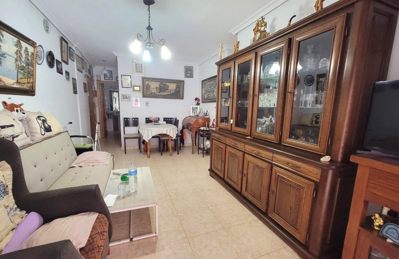 Herverkoop - Appartement -
Torrevieja - Centro