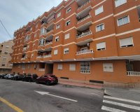 Herverkoop - Appartement -
Torrevieja - Centro