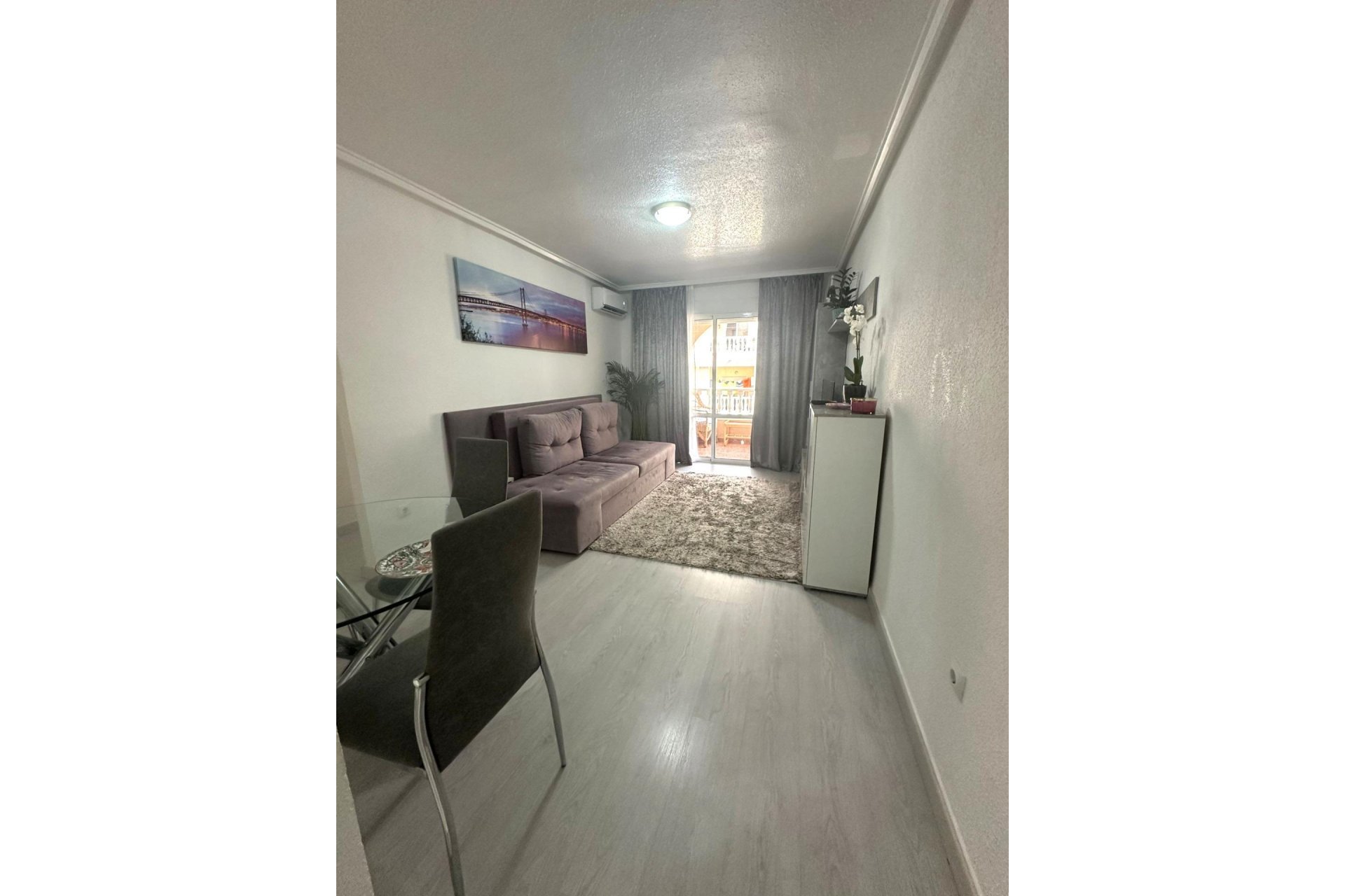 Herverkoop - Appartement -
Torrevieja - Centro