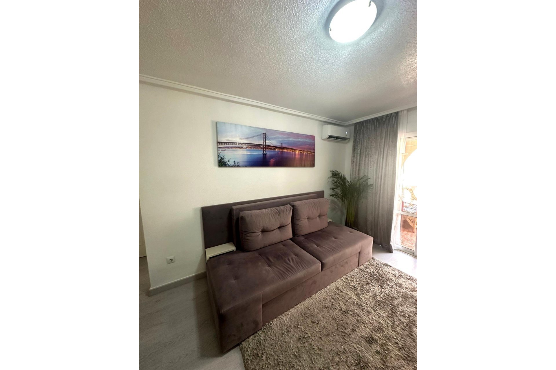 Herverkoop - Appartement -
Torrevieja - Centro