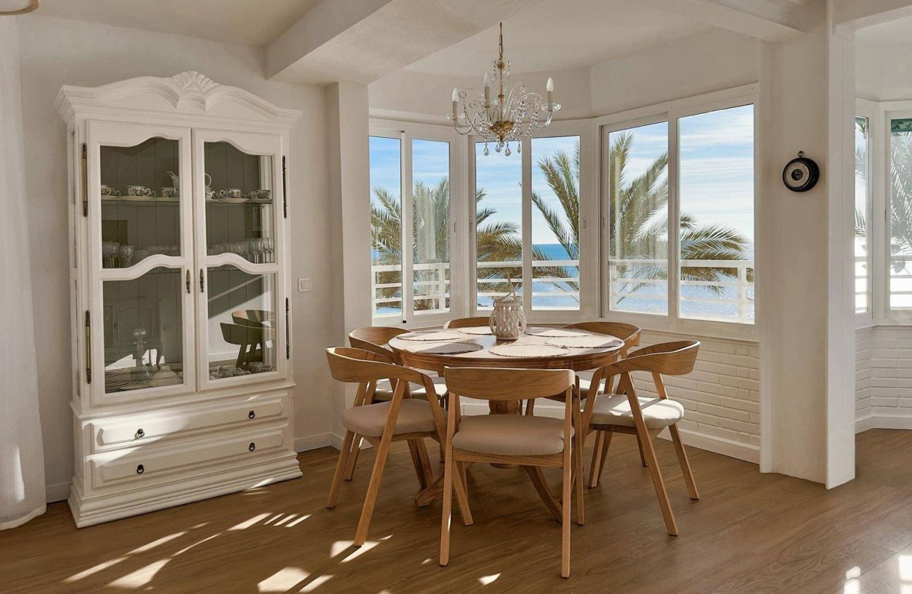 Herverkoop - Appartement -
Torrevieja - Centro