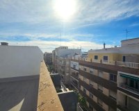 Herverkoop - Appartement -
Torrevieja - Centro