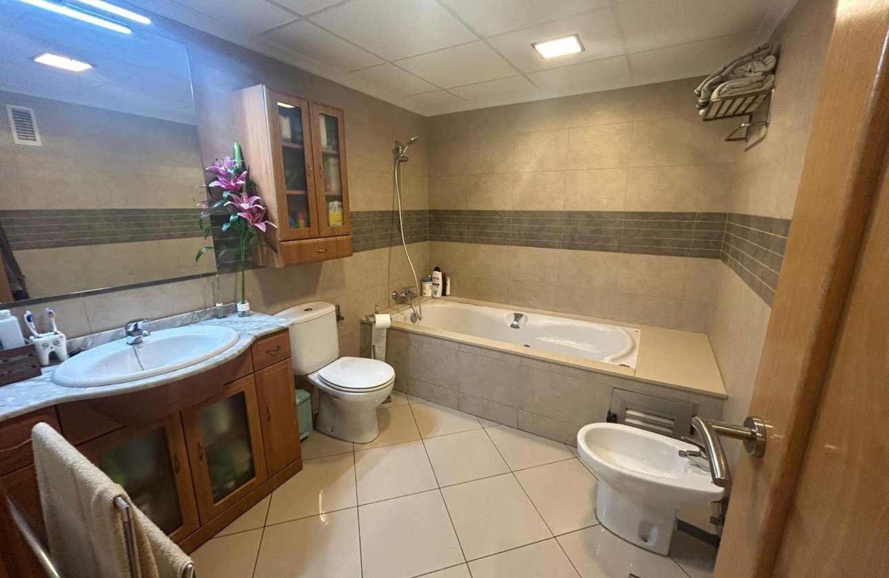 Herverkoop - Appartement -
Torrevieja - Centro