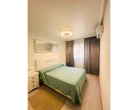 Herverkoop - Appartement -
Torrevieja - Centro