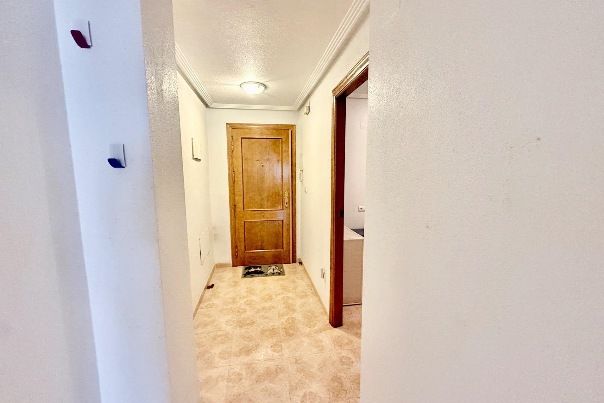 Herverkoop - Appartement -
Torrevieja - Centro