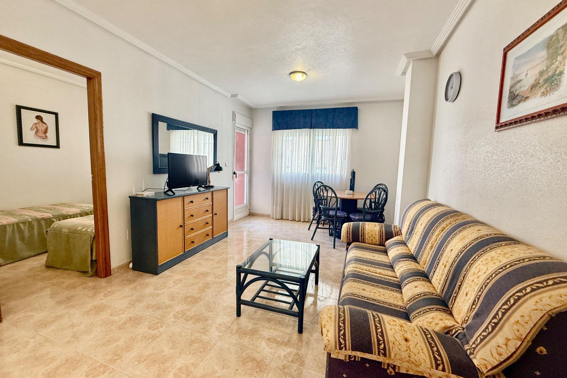 Herverkoop - Appartement -
Torrevieja - Centro