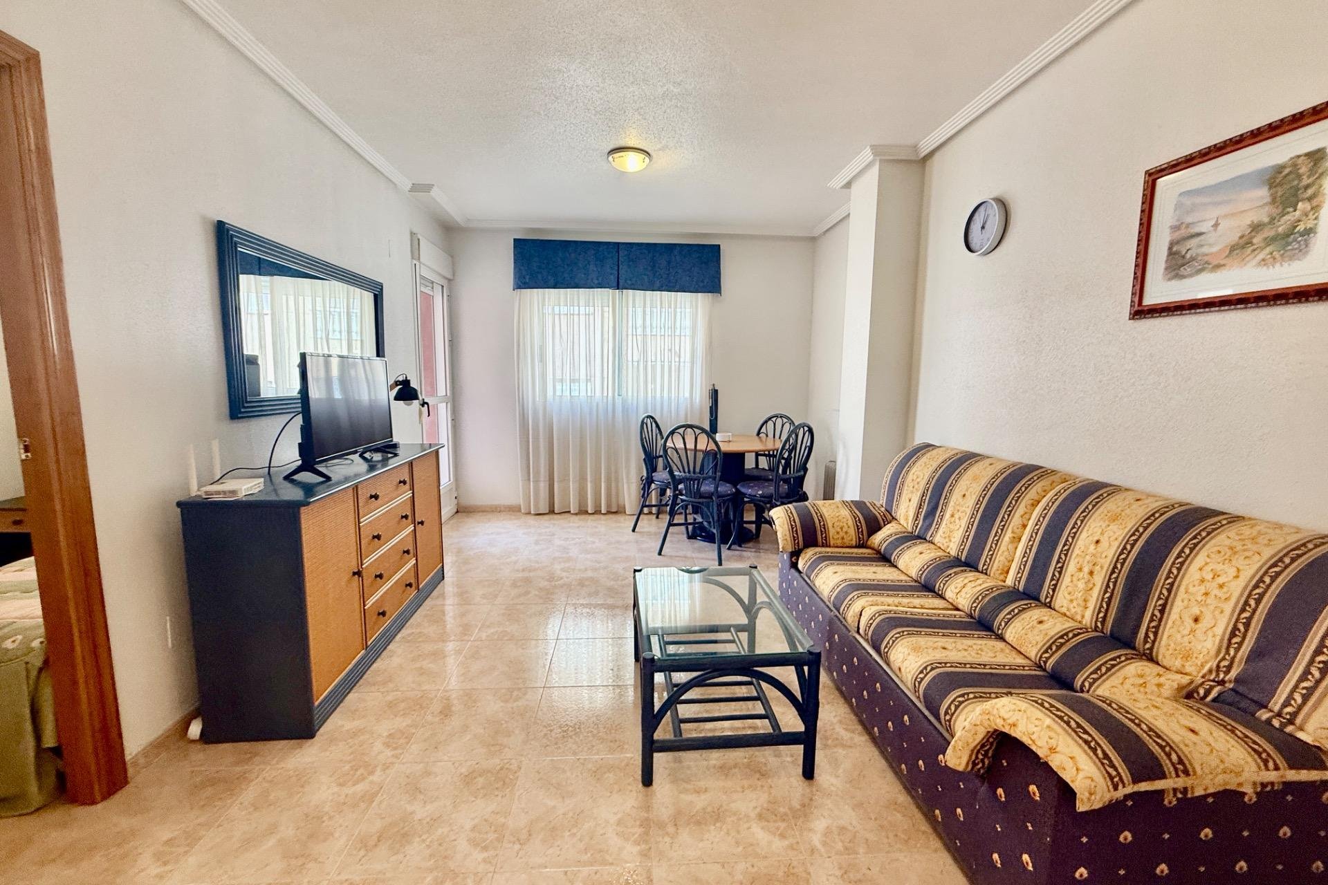 Herverkoop - Appartement -
Torrevieja - Centro