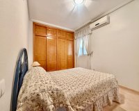 Herverkoop - Appartement -
Torrevieja - Centro