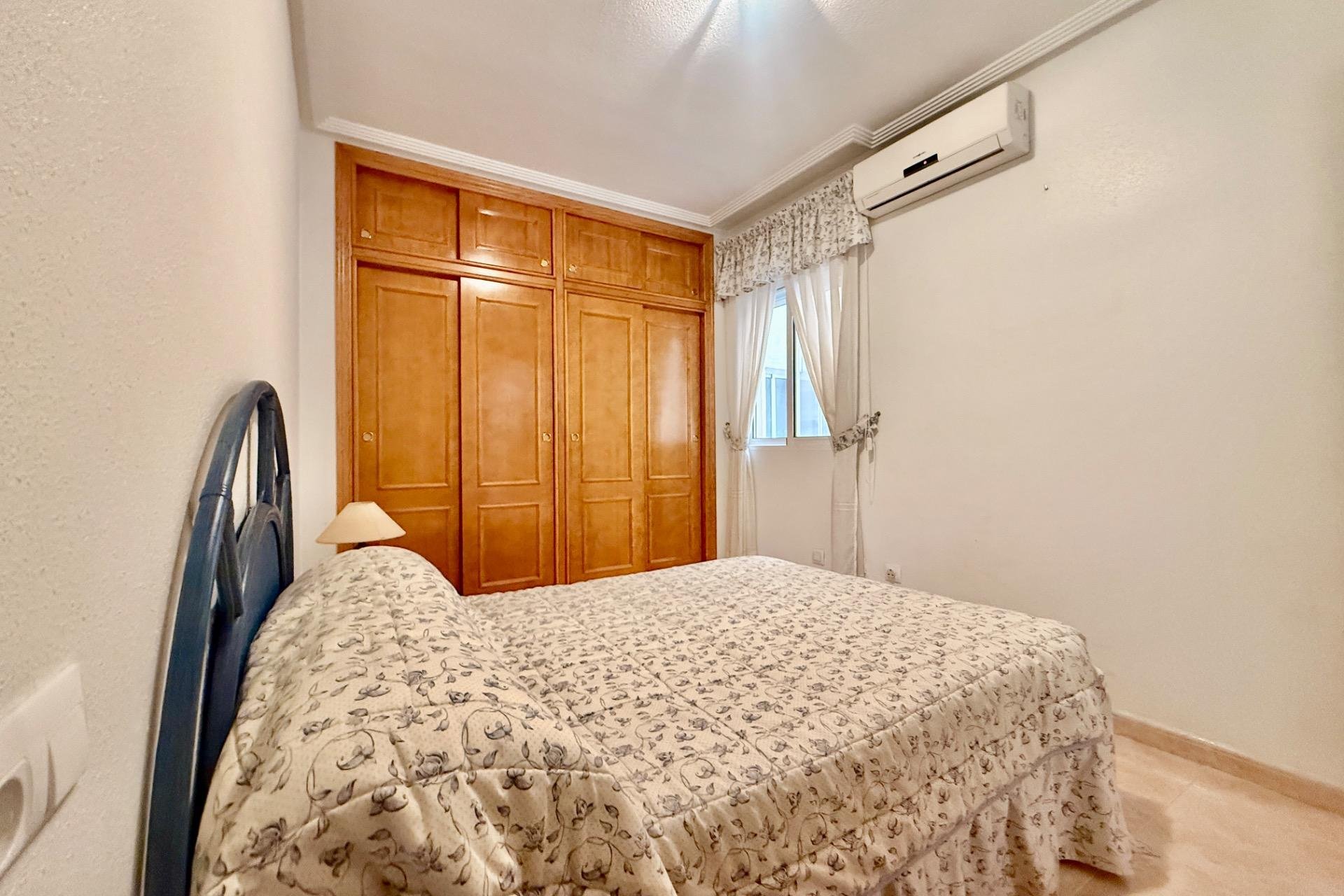 Herverkoop - Appartement -
Torrevieja - Centro