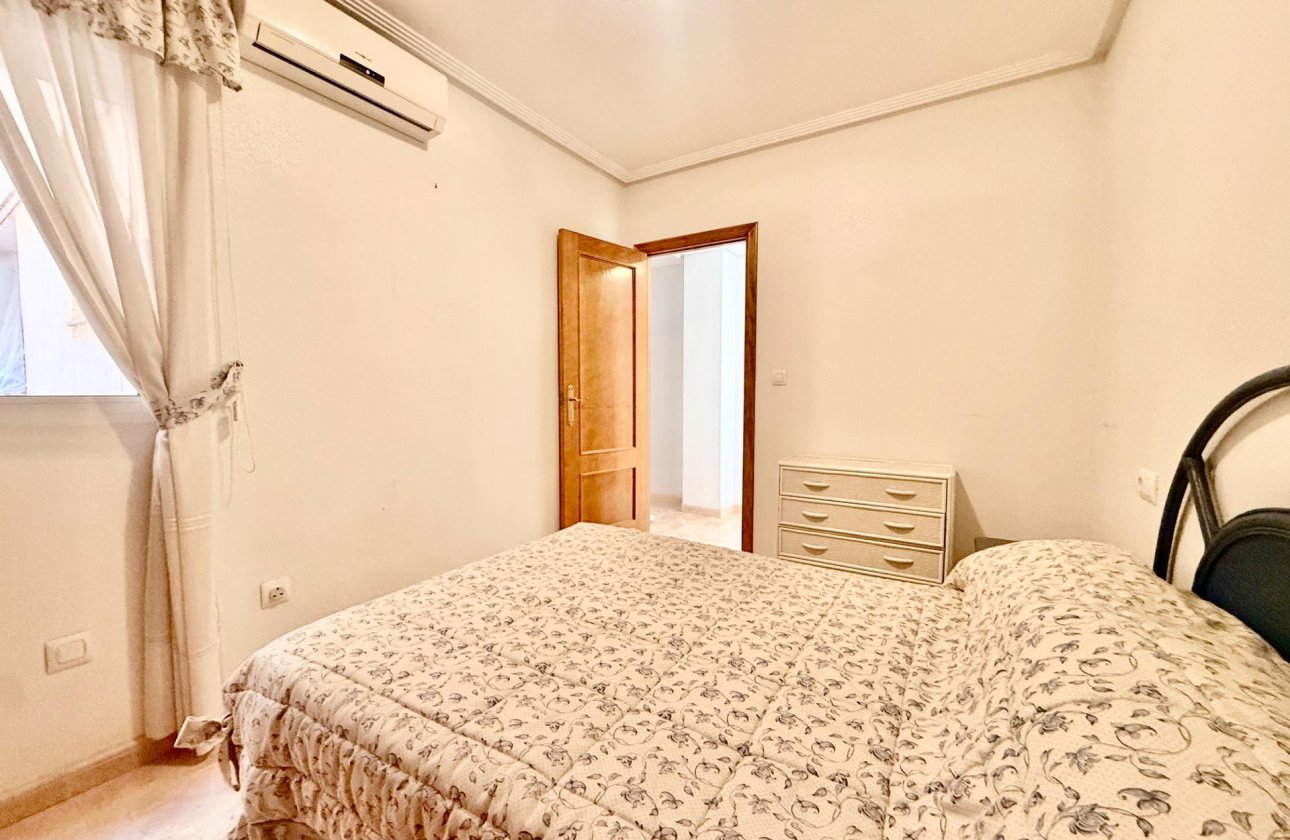 Herverkoop - Appartement -
Torrevieja - Centro