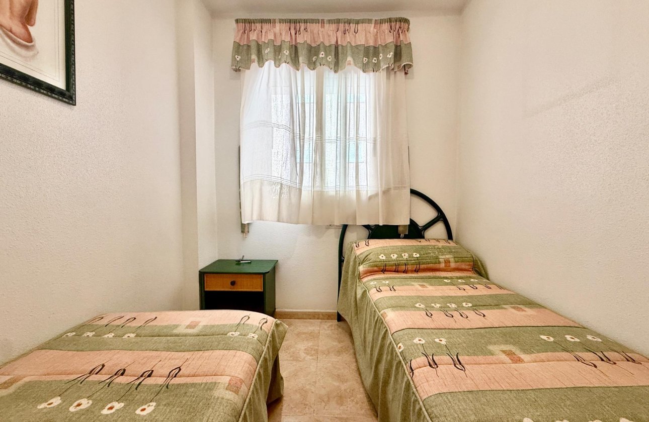 Herverkoop - Appartement -
Torrevieja - Centro