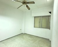 Herverkoop - Appartement -
Torrevieja - Centro