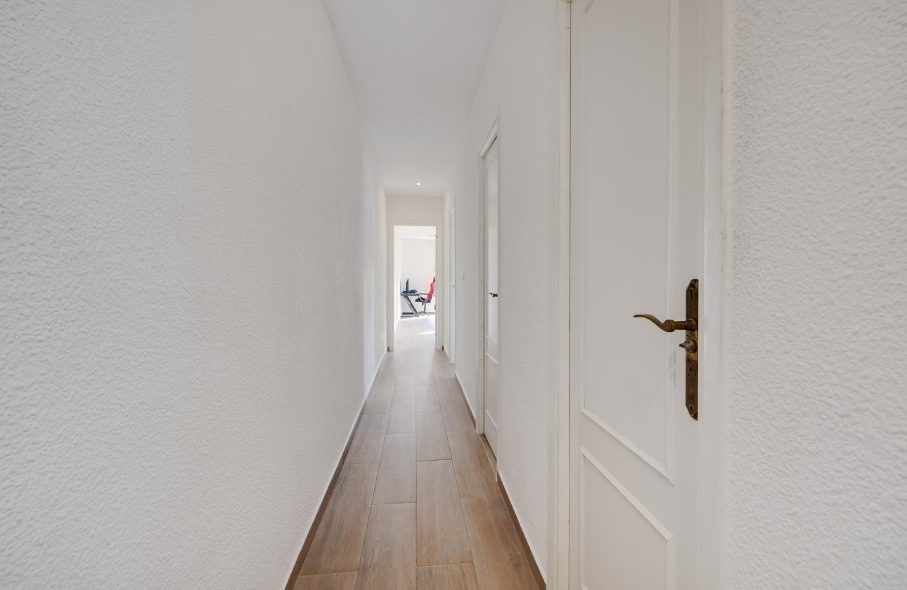 Herverkoop - Appartement -
Torrevieja - Centro