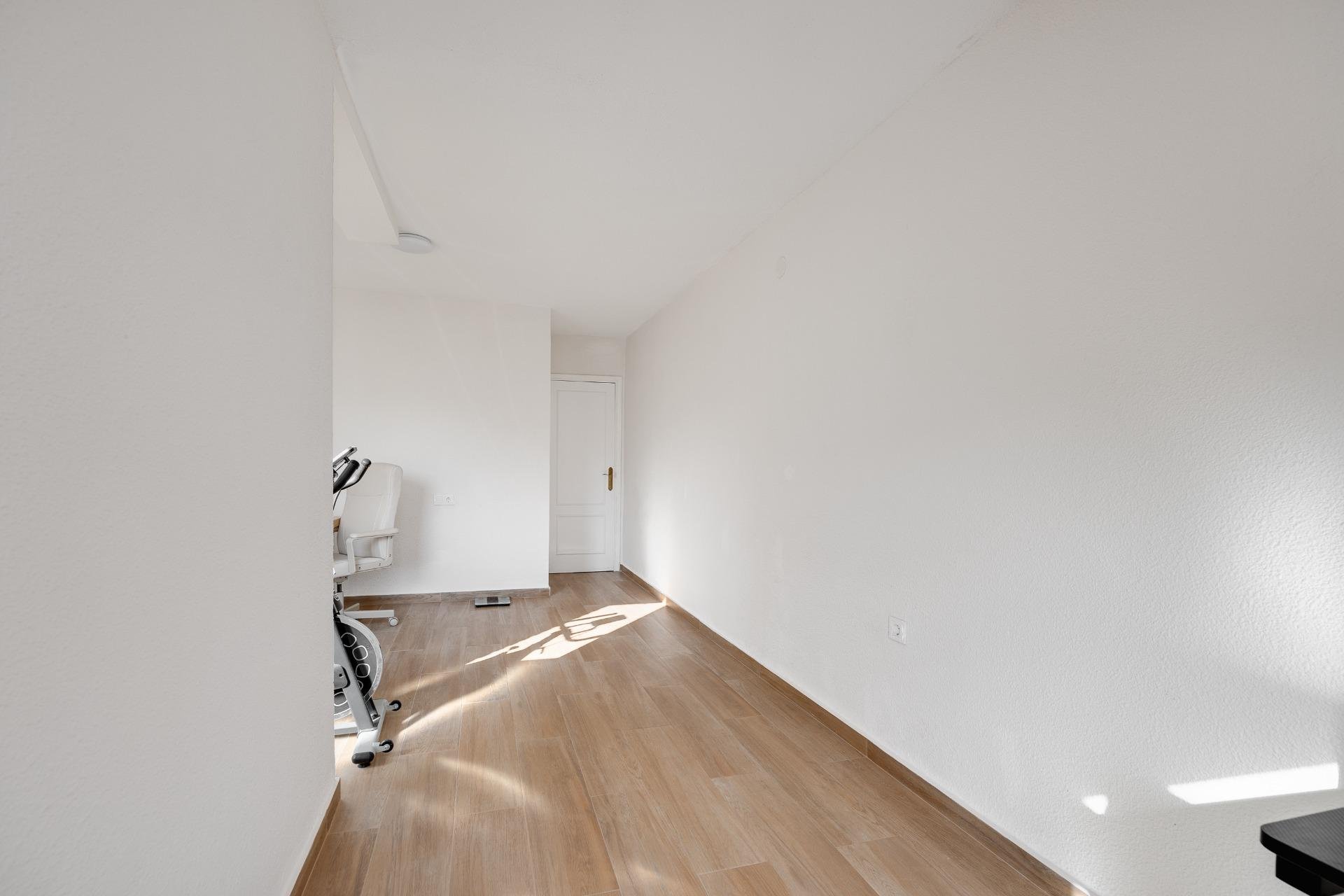 Herverkoop - Appartement -
Torrevieja - Centro