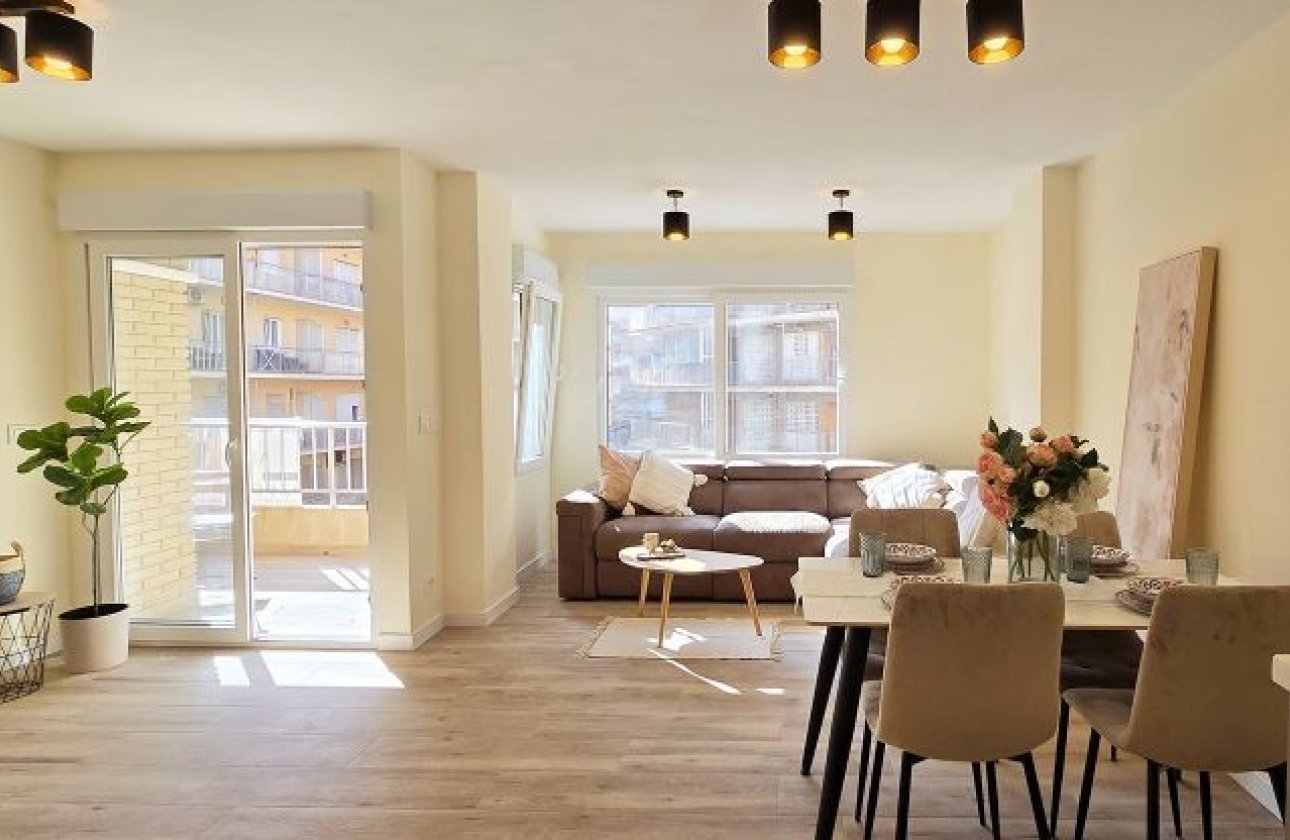 Herverkoop - Appartement -
Torrevieja - Centro