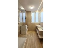 Herverkoop - Appartement -
Torrevieja - Centro