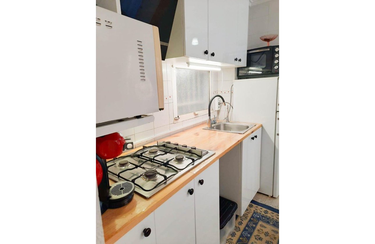 Herverkoop - Appartement -
Torrevieja - Centro