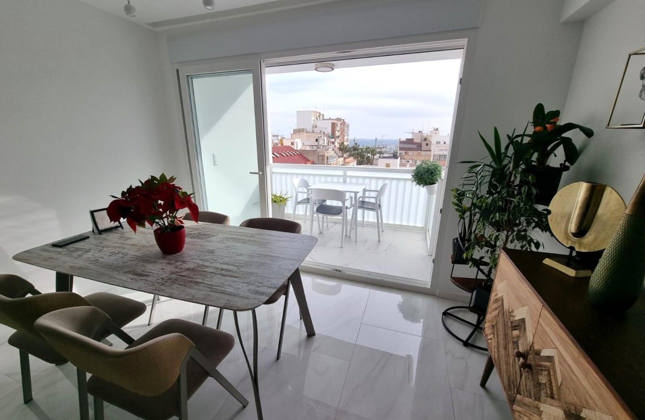 Herverkoop - Appartement -
Torrevieja - Centro