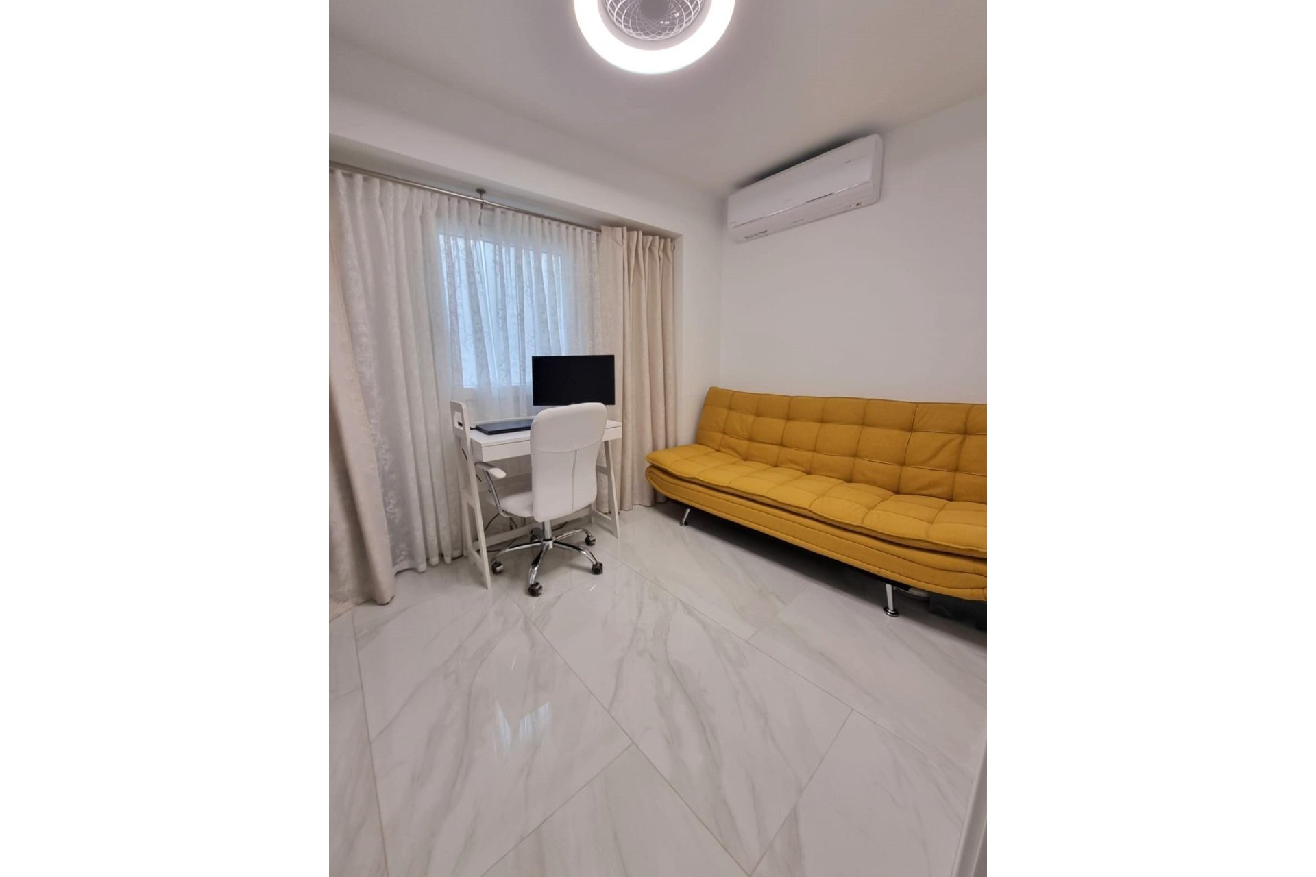 Herverkoop - Appartement -
Torrevieja - Centro