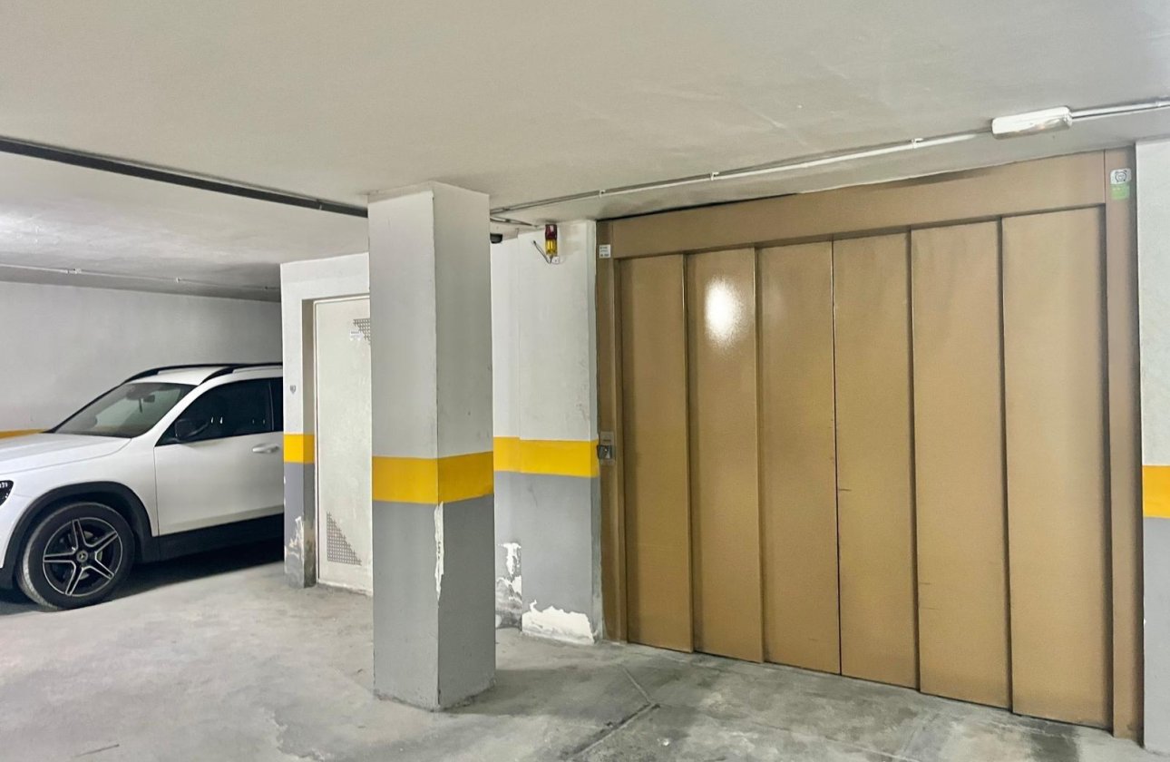 Herverkoop - Appartement -
Torrevieja - Centro