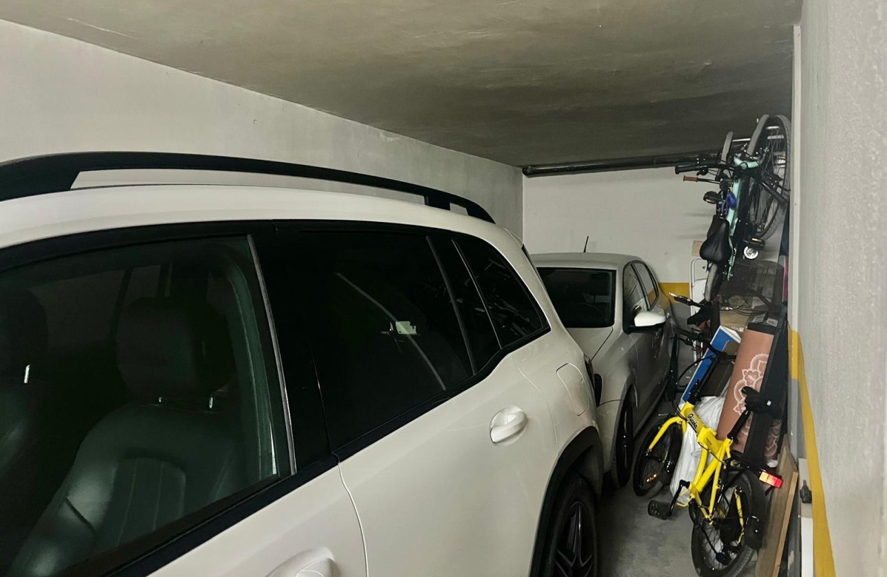 Herverkoop - Appartement -
Torrevieja - Centro