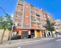 Herverkoop - Appartement -
Torrevieja - Centro