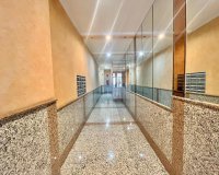 Herverkoop - Appartement -
Torrevieja - Centro