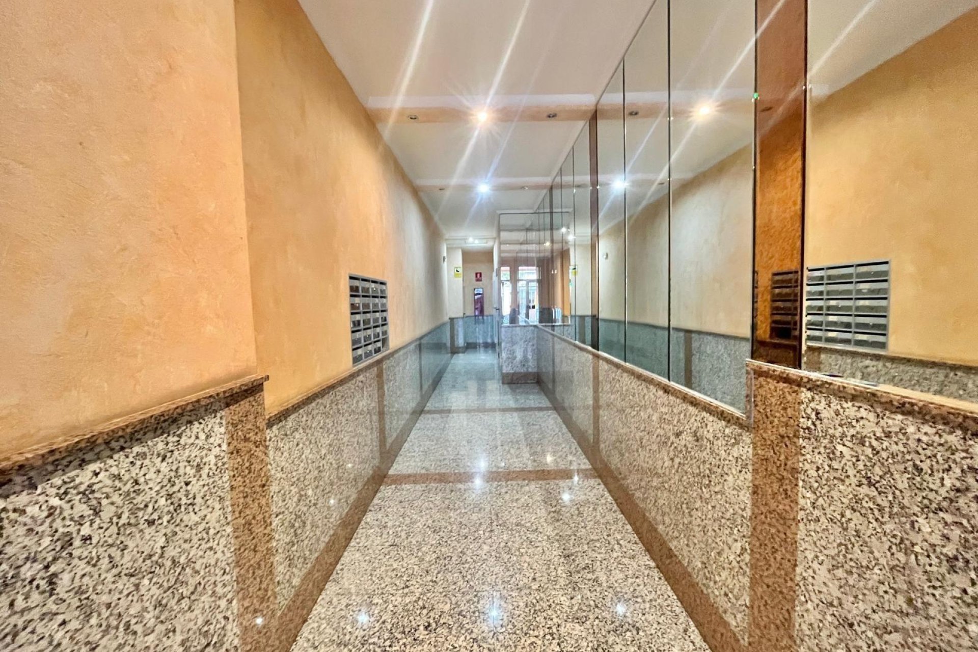 Herverkoop - Appartement -
Torrevieja - Centro