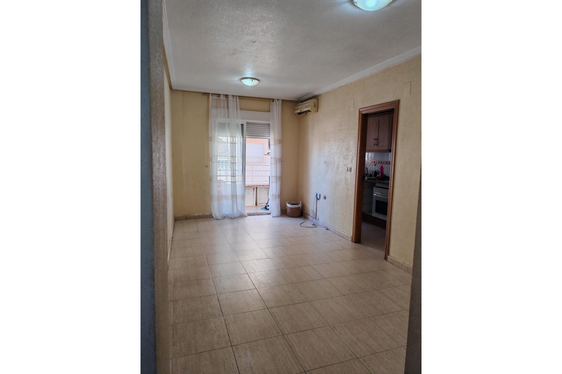 Herverkoop - Appartement -
Torrevieja - Centro