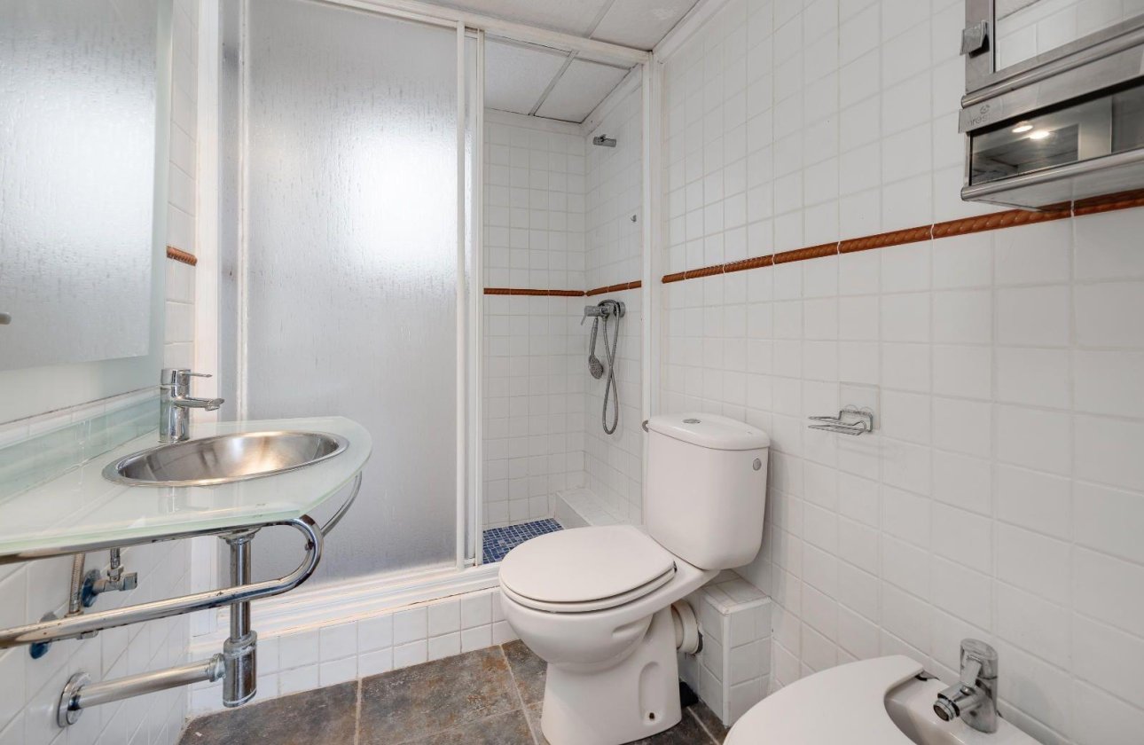 Herverkoop - Appartement -
Torrevieja - Centro