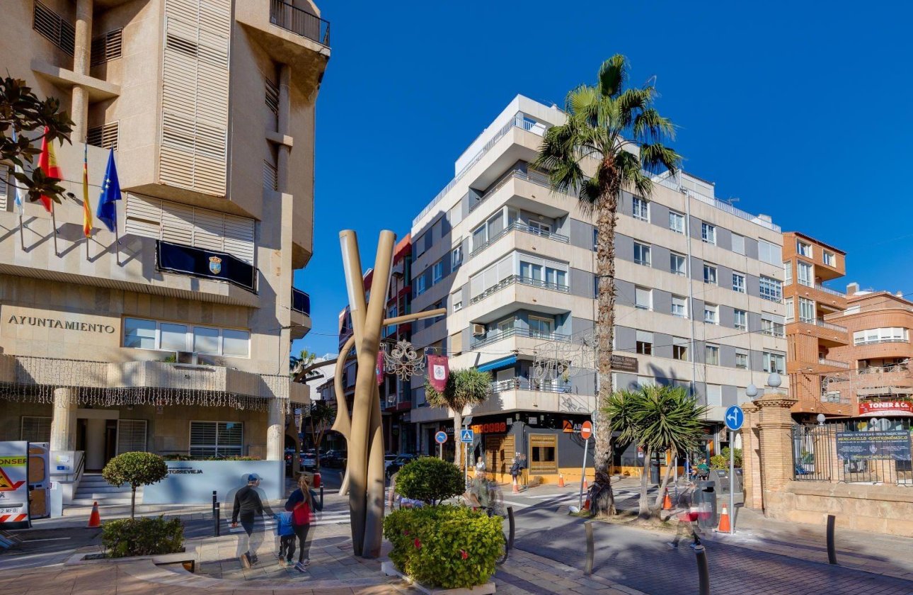 Herverkoop - Appartement -
Torrevieja - Centro