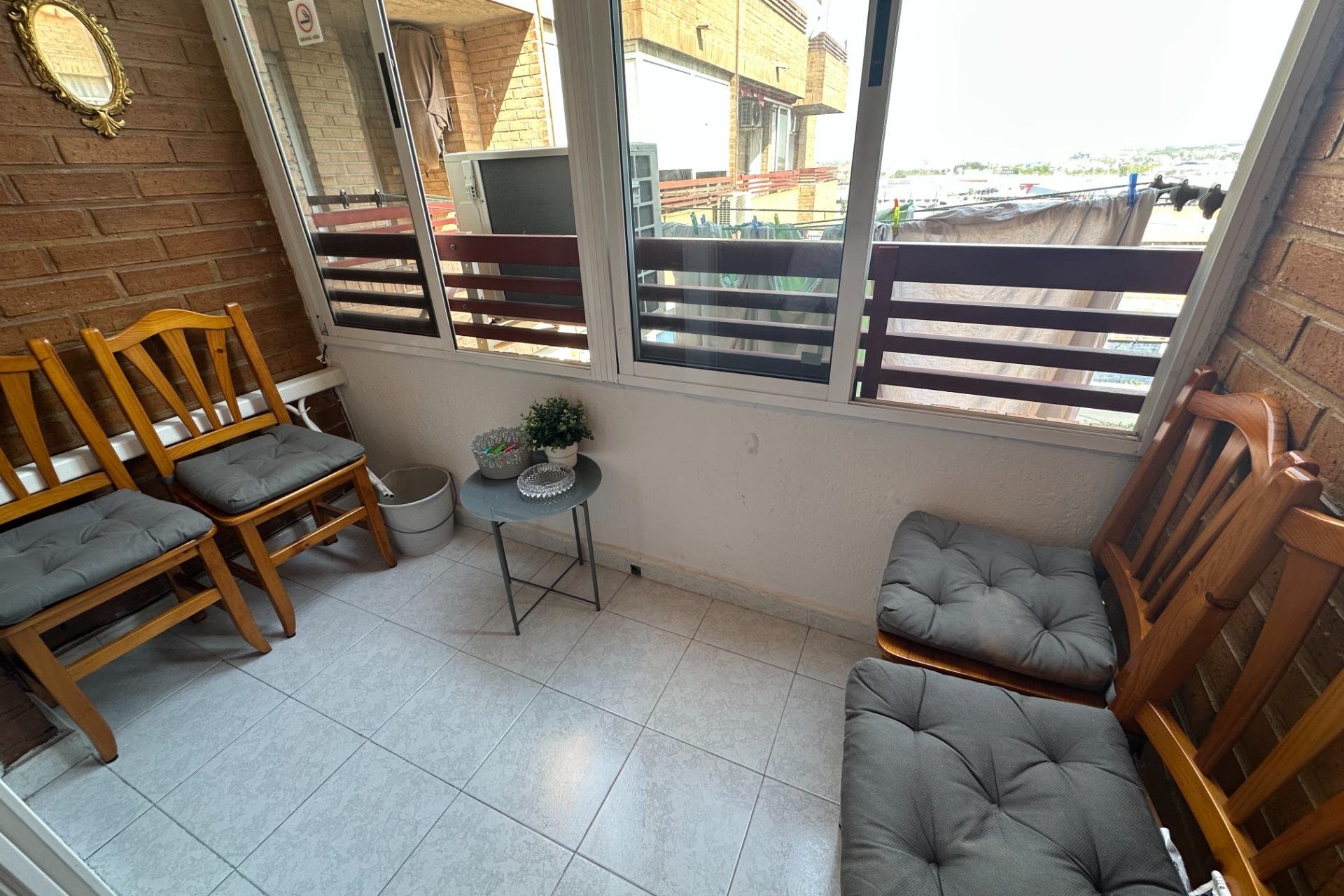 Herverkoop - Appartement -
Torrevieja - Centro