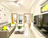 Herverkoop - Appartement -
Torrevieja - Centro