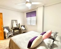 Herverkoop - Appartement -
Torrevieja - Centro